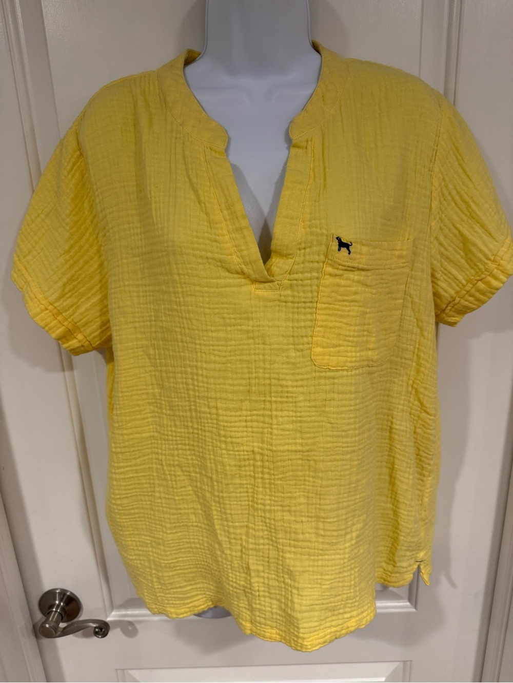 The Black Dog Yellow Cotton Gauze Split-Neck Short Sleeve Top